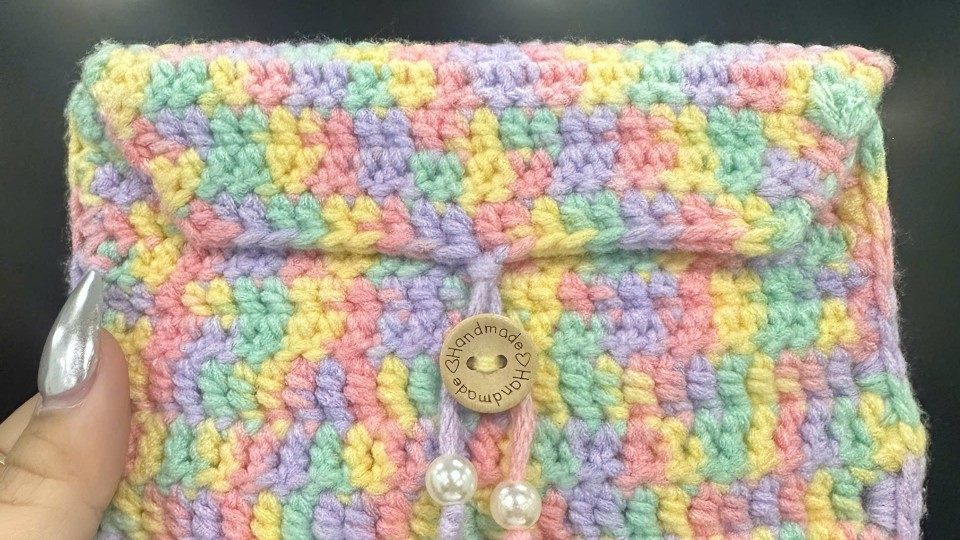 “5 Ý Tưởng Sáng Tạo Từ Len Thừa: Biến Sợi Len Thành Tác Phẩm Nghệ Thuật”